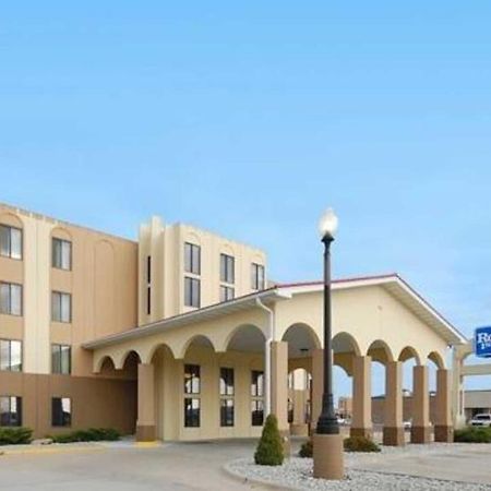 Rodeway Inn Норфолк Екстериор снимка