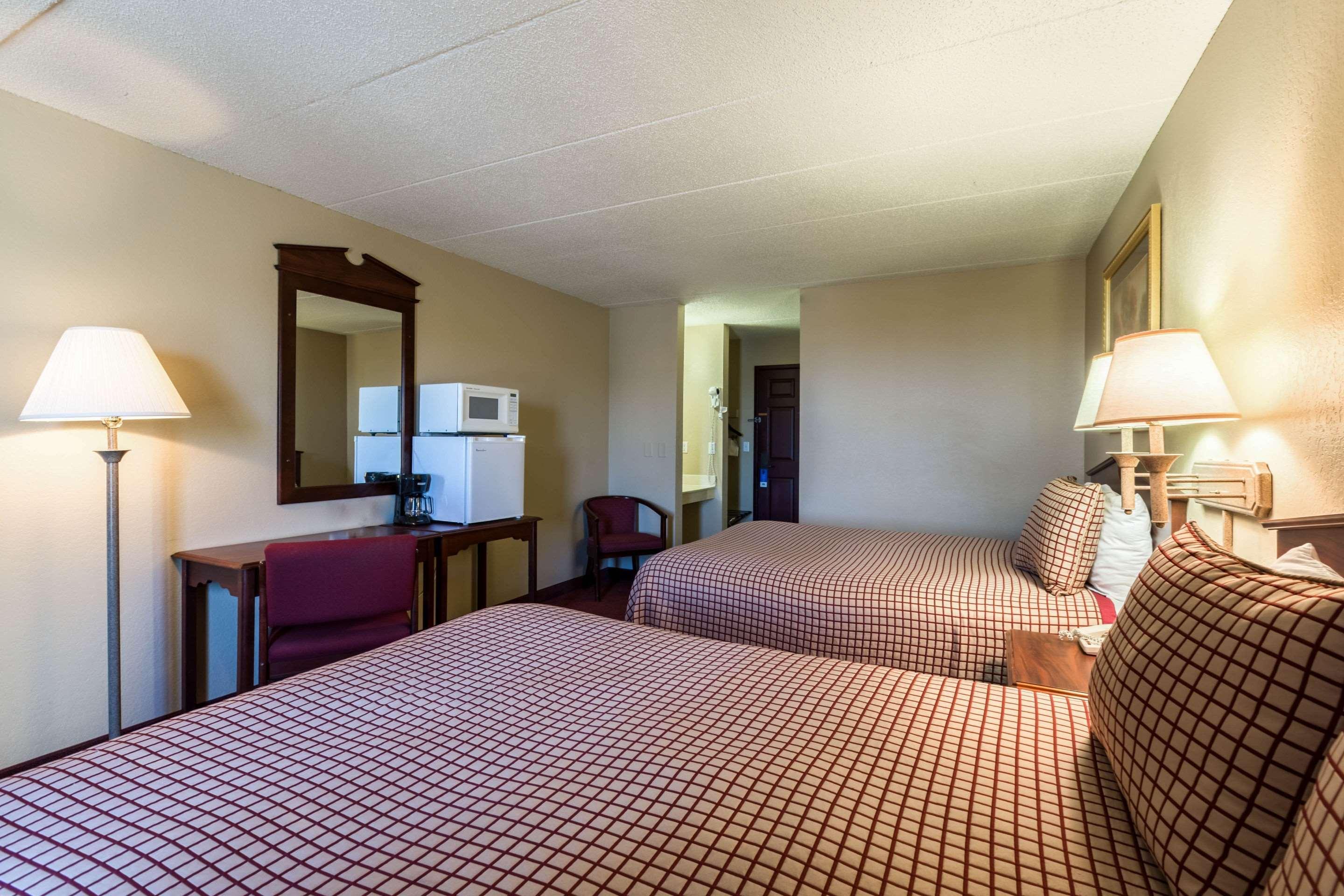 Rodeway Inn Норфолк Екстериор снимка