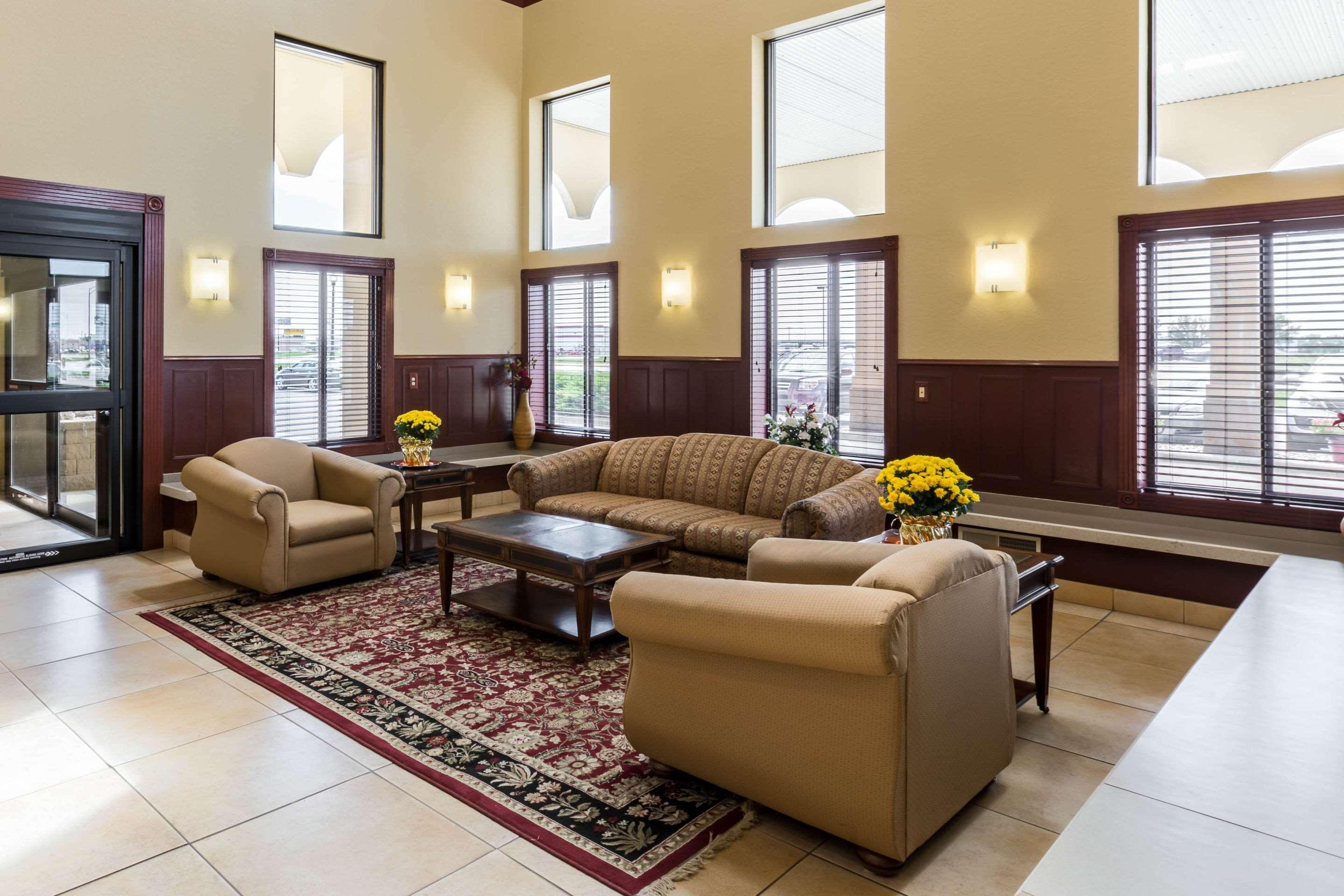 Rodeway Inn Норфолк Екстериор снимка